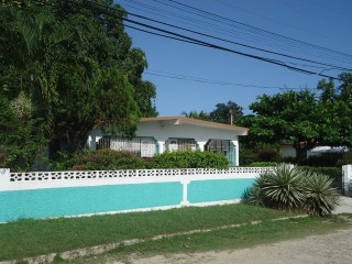 WESTMORE GARDENS, St. Catherine, Jamaica - House for Sale